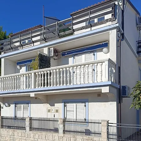 Awesome Apartment In Novi Vinodolski With Wifi