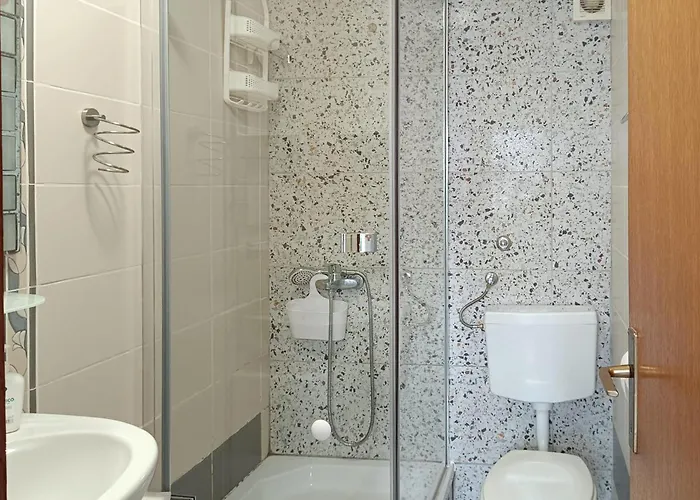 Apartment Gorgeous In With Wifi Novi Vinodolski