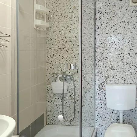 Apartman Awesome In With Wifi Novi Vinodolski
